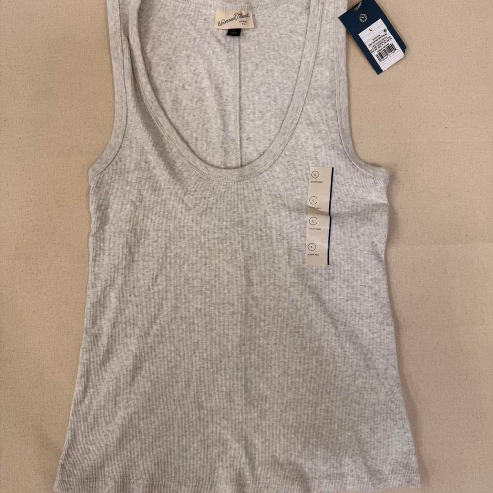 Classic ribbed gray tank‎ top